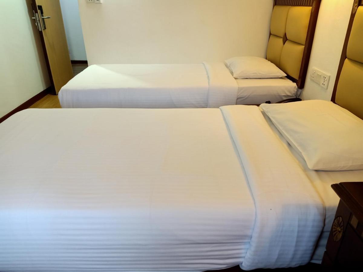 Super Oyo 90464 Borneo Suites Hotel Kota Kinabalu Exteriér fotografie