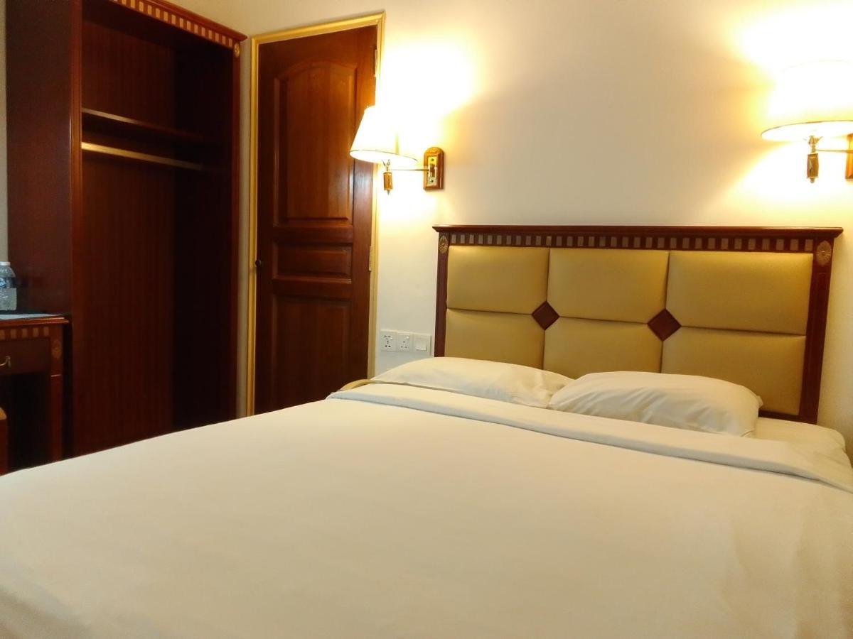 Super Oyo 90464 Borneo Suites Hotel Kota Kinabalu Exteriér fotografie