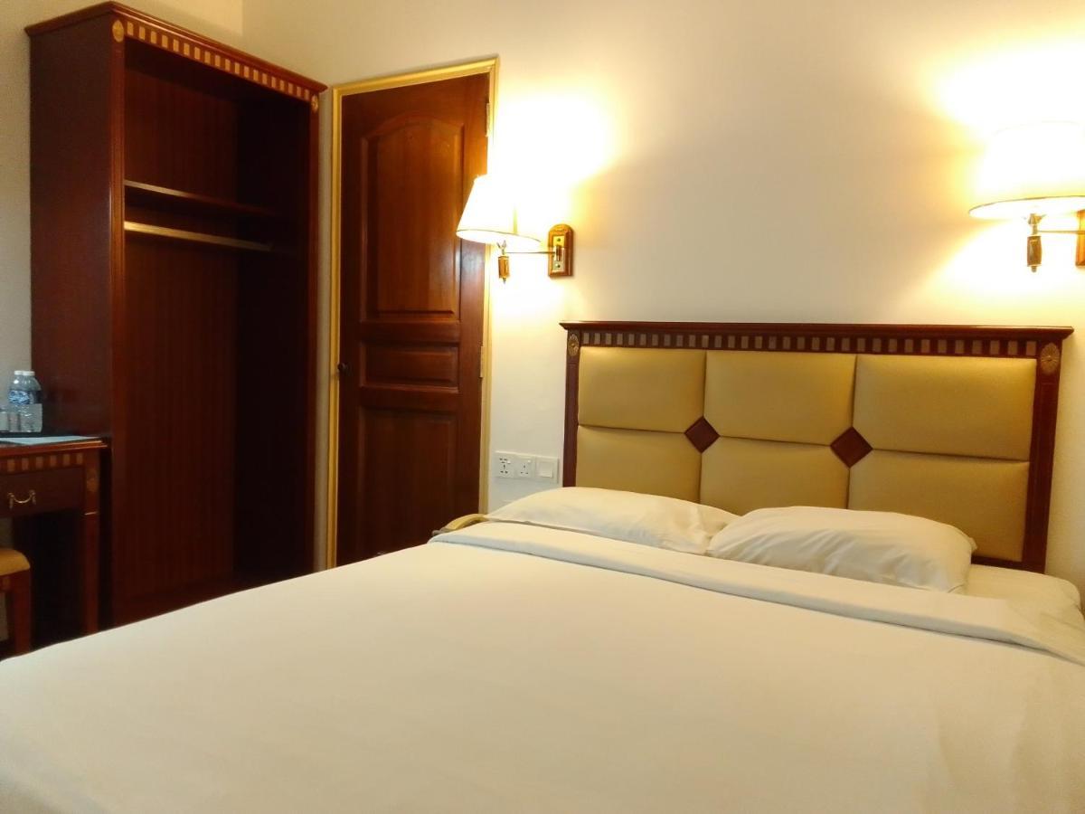 Super Oyo 90464 Borneo Suites Hotel Kota Kinabalu Exteriér fotografie
