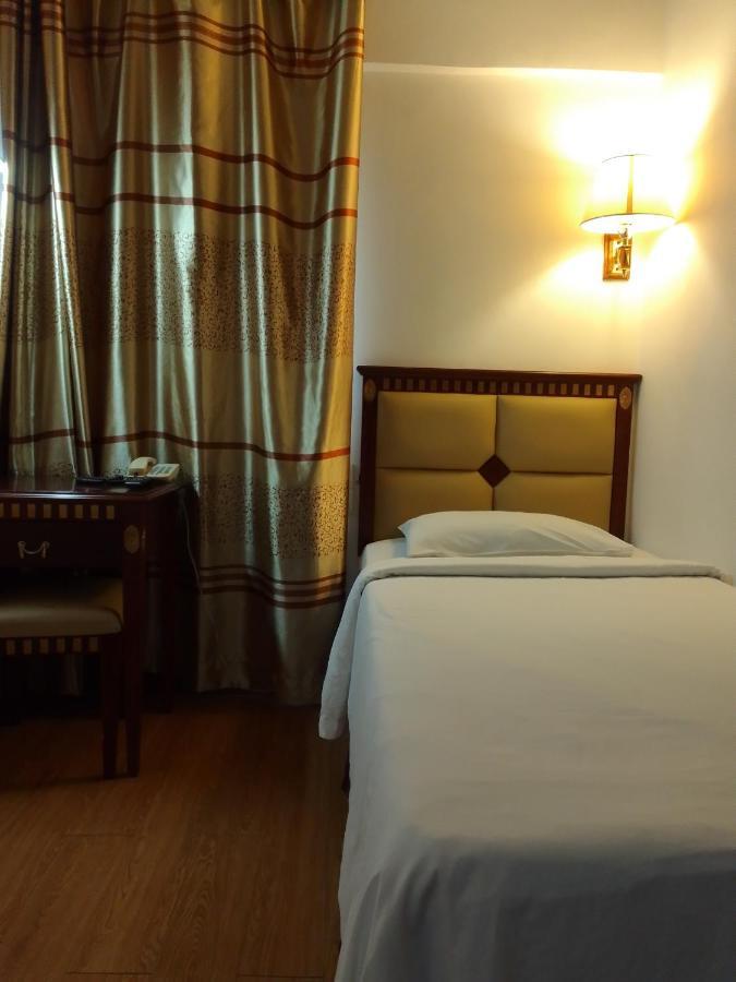 Super Oyo 90464 Borneo Suites Hotel Kota Kinabalu Exteriér fotografie