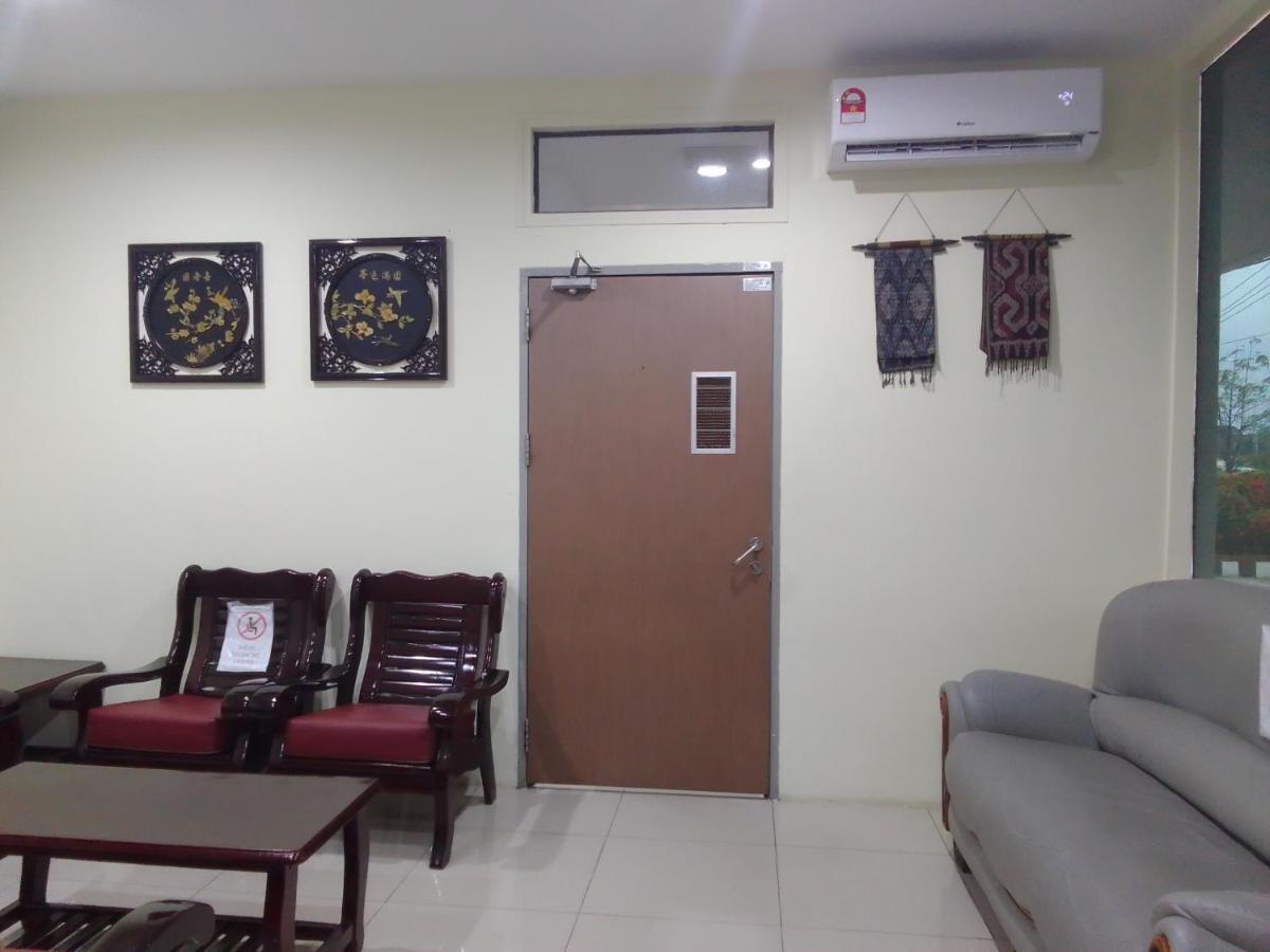 Super Oyo 90464 Borneo Suites Hotel Kota Kinabalu Exteriér fotografie
