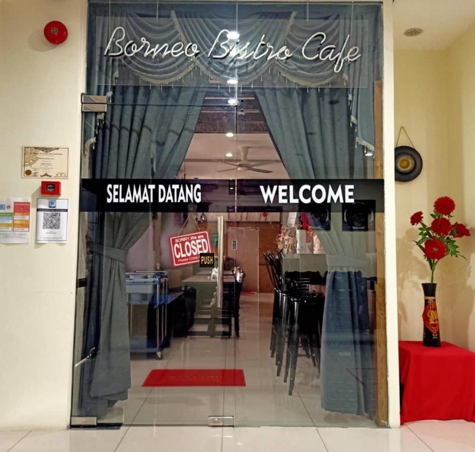 Super Oyo 90464 Borneo Suites Hotel Kota Kinabalu Exteriér fotografie